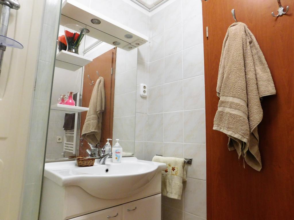 Tulipan Apartman บาลาโตนัลมาดี ภายนอก รูปภาพ